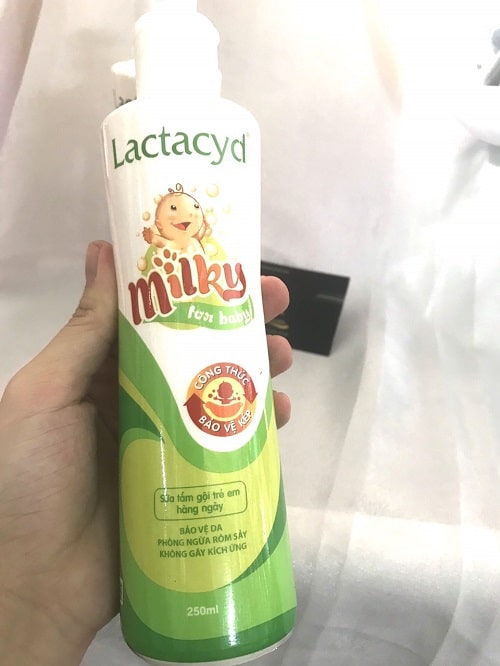 Review sữa tắm em bé Lactacyd sau khi cho bé dùng 3 tháng